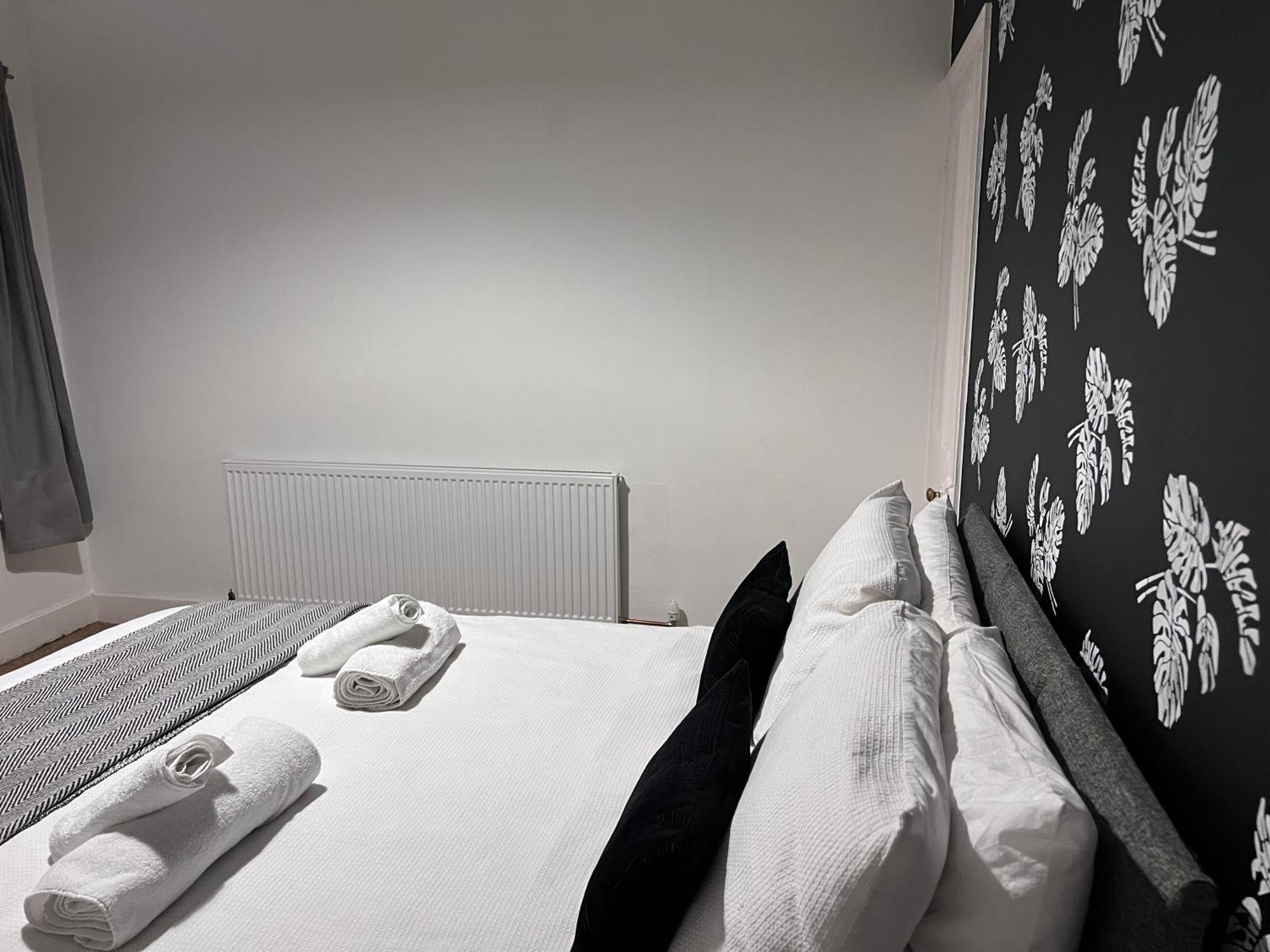 Visit Luton With 2 Bedroom - Sleeps 6 Casa vacanze